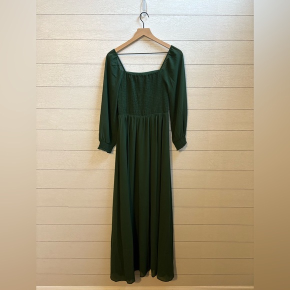 Baltic Born Giselle Evergreen Maxi Dress, Size Large - Picture 13 of 16
